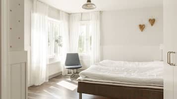 Classic Double Room | Individually decorated, individually furnished, travel crib, free WiFi