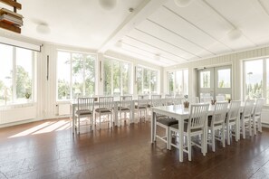 Tägliches inbegriffenes Frühstücksbuffet