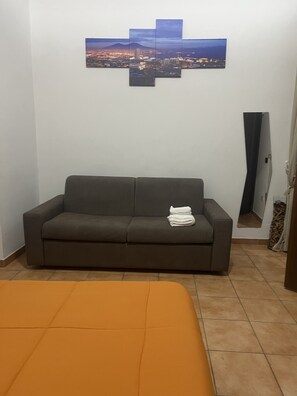 Superior-Studio, 1 Queen-Bett und Schlafsofa, Küche | Bettwäsche aus ägyptischer Baumwolle, hochwertige Bettwaren