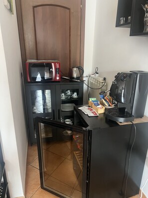 Premium-Studio, 1 Queen-Bett und Schlafsofa, Parkblick, zum Garten hin | Wohnbereich