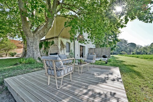 La Maison de Campagne***, in Provence Gîte with swimming pool and bicycles