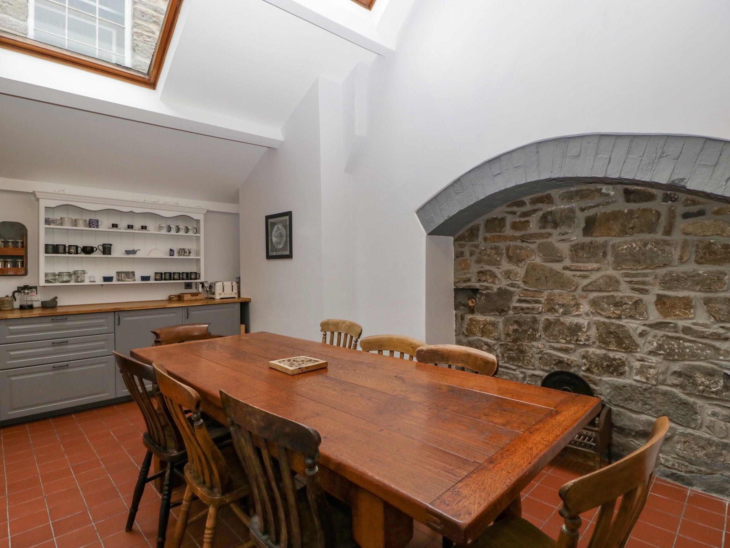 Cottage | Dining