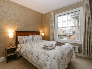 Cottage | 4 bedrooms, individually decorated, individually furnished, free WiFi