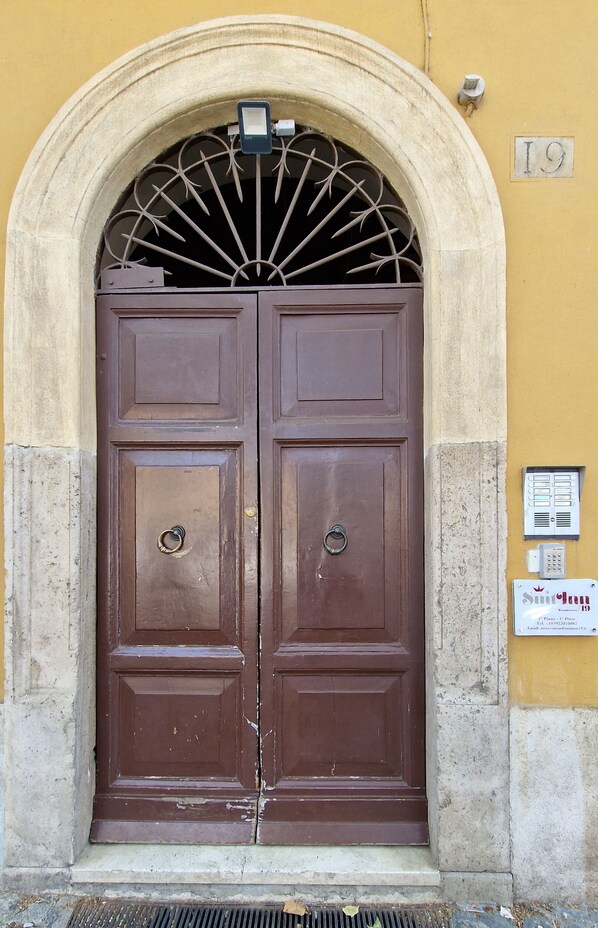 Exterior - Suitinn19 (Rome)