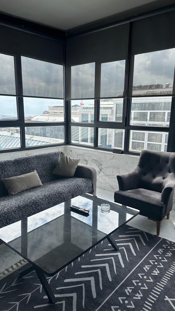 Suite de lujo, 1 cama matrimonial | Sábanas de algodón egipcio, ropa de cama de alta calidad y minibar 