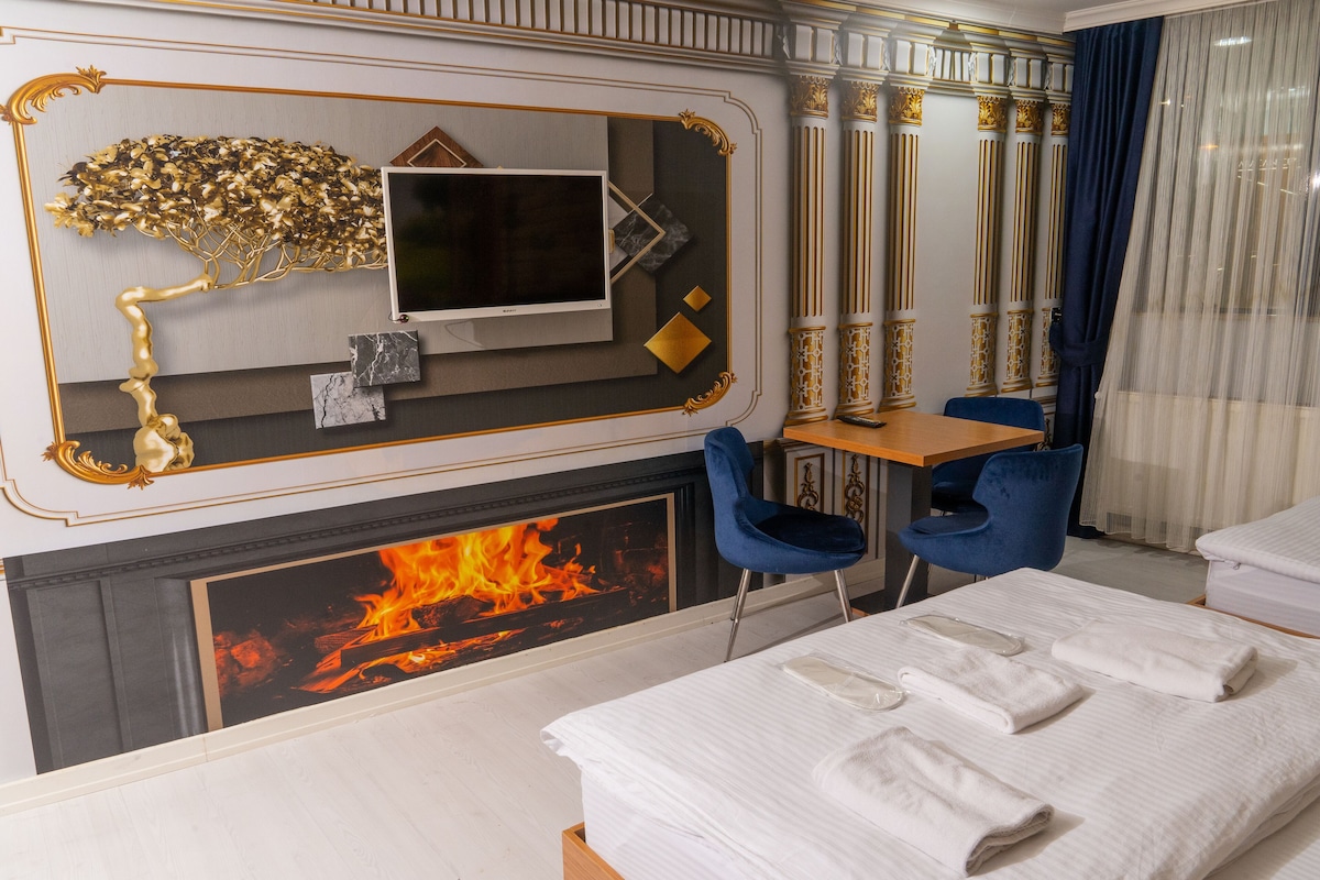 Egyptian cotton sheets, premium bedding, minibar, free WiFi