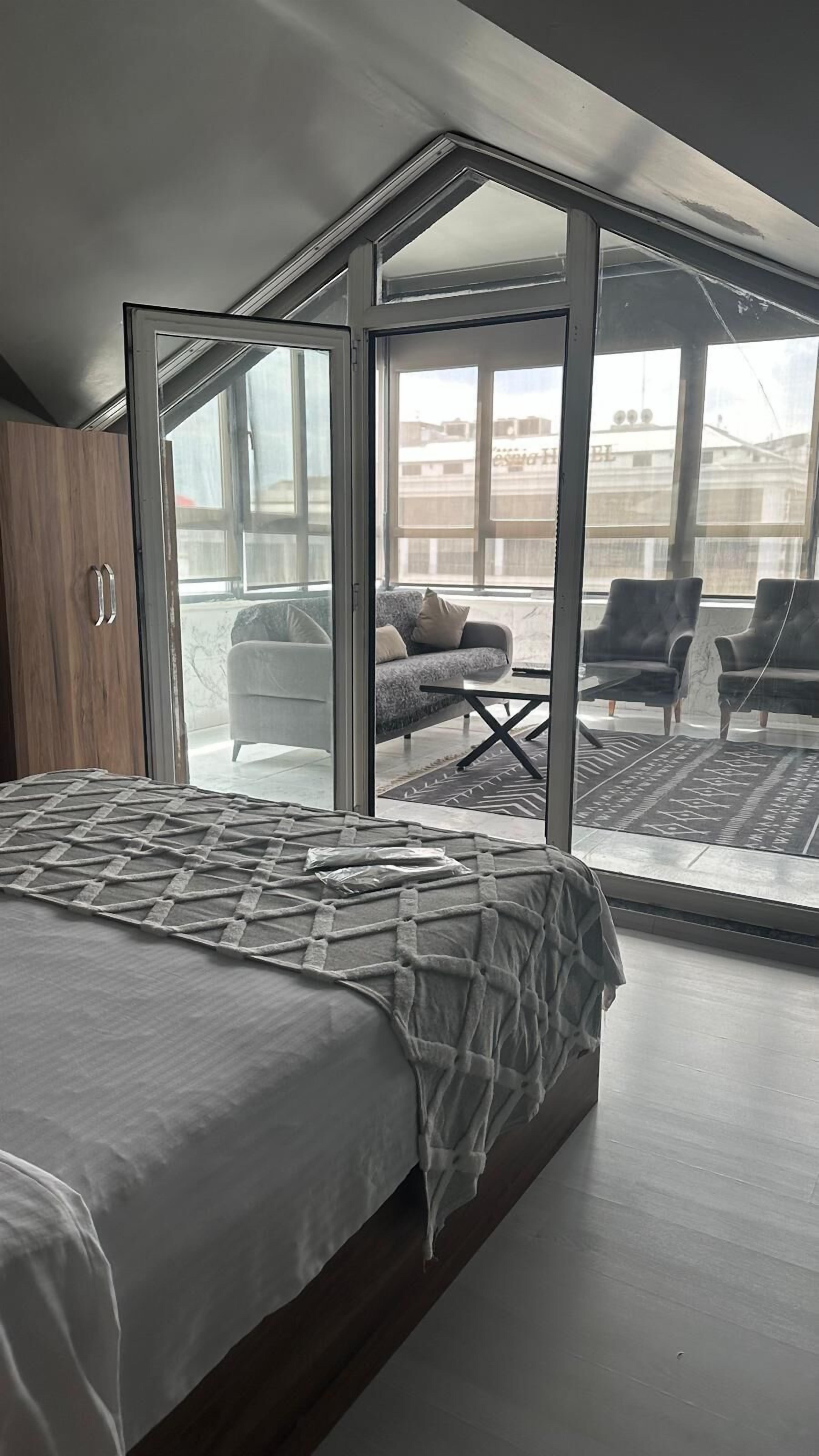 Suite Mewah, 1 Tempat Tidur Double | Seprai katun Mesir, seprai premium, minibar, dan Wi-Fi gratis