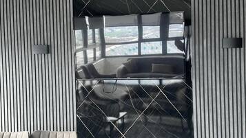 Sábanas de algodón egipcio, ropa de cama de alta calidad y minibar