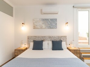 3 chambres, fer et planche à repasser, accès Internet, draps fournis