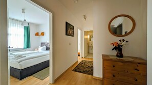 2 Schlafzimmer, Reisekinderbett, kostenloses WLAN