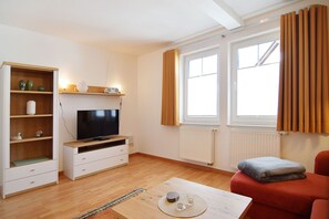 Fernseher, Stereoanlage