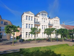 Exterior - Villa Anna an der Ahlbecker Strandpromenade, App. 05 (Ostseebad Heringsdorf OT Ahlbeck)