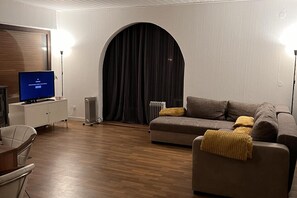 Fireplace - Beautiful 8 Bed Apartment in Hallenberg (Hallenberg)