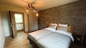 5 chambres, fer et planche Ă repasser, Wi-Fi gratuit, draps fournis