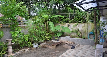 Cozy 1-bedroom house in quiet residential village.