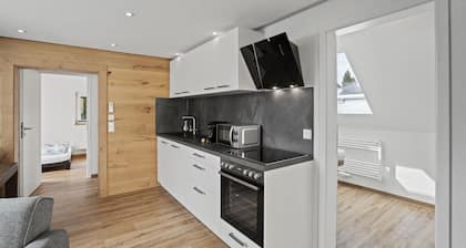 Newly renovated vacation apartment with terrace in a central location in Friedrichshafen