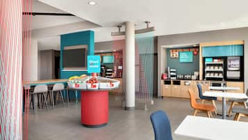 Free daily continental breakfast
