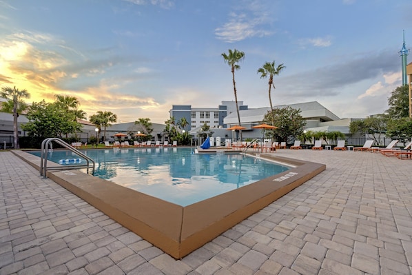 Outdoor pool, open 8:00 AM to 10:00 PM, pool umbrellas, sun loungers