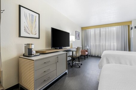Holiday Inn Orlando International Drive ICON Park, an IHG Hotel - Image 77