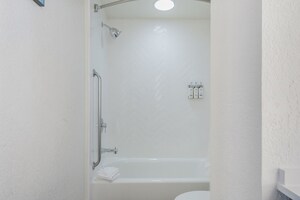 Holiday Inn Orlando International Drive ICON Park, an IHG Hotel