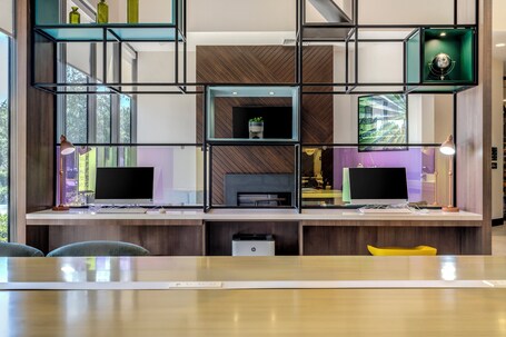 Holiday Inn Orlando International Drive ICON Park, an IHG Hotel - Image 34