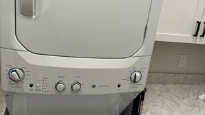 Uklassifisert bilde, 4 av 18, knapp