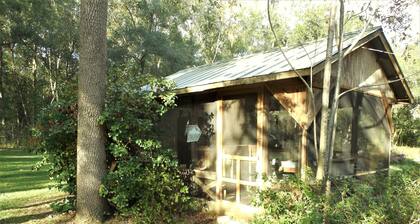 Peaceful 2.5 acres setting in horse country - sit back and relax