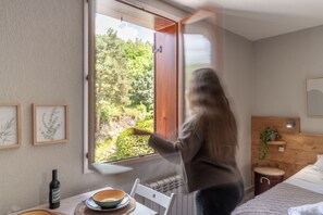 1 chambre, lit parapluie, draps fournis
