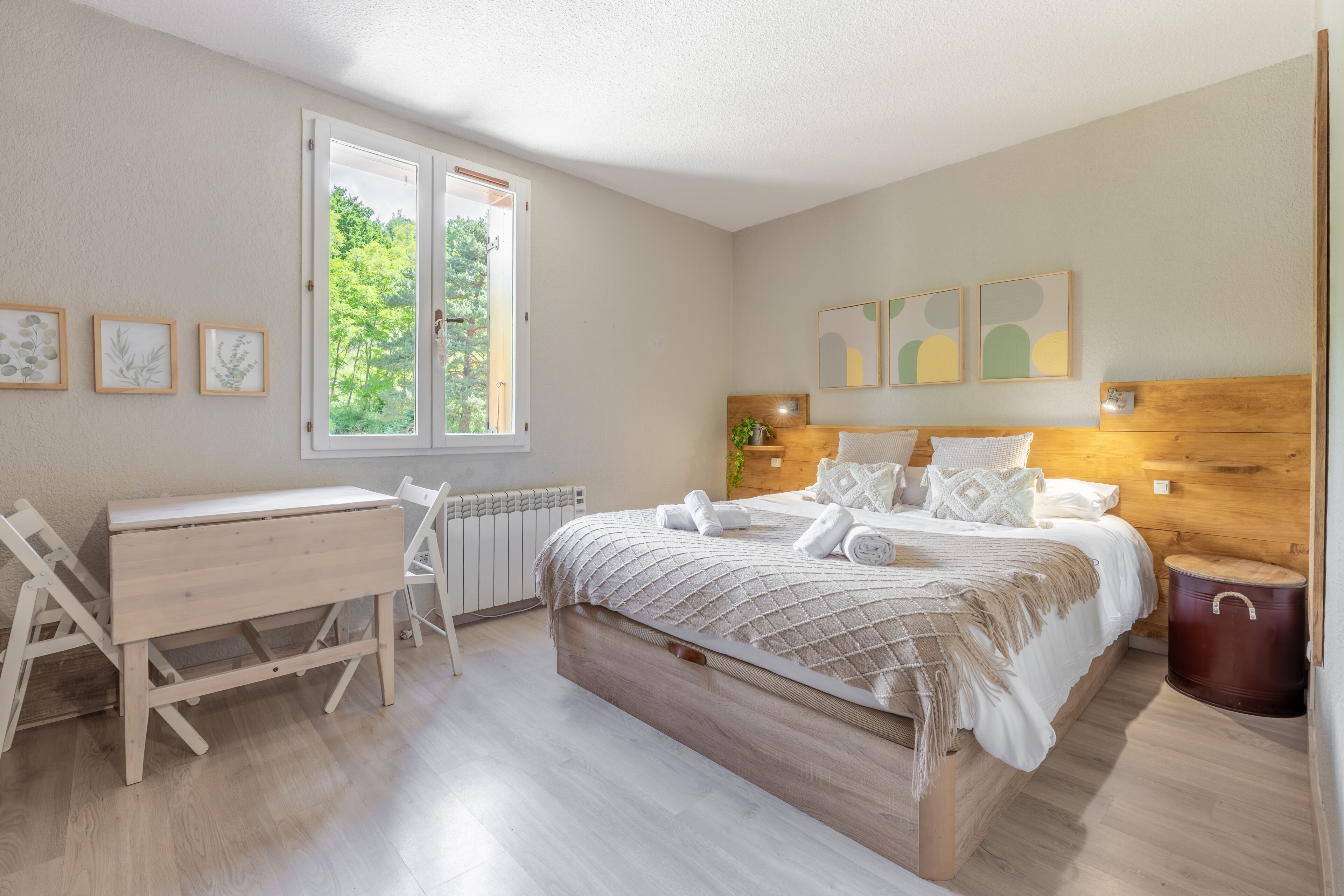 1 chambre, lit parapluie, draps fournis