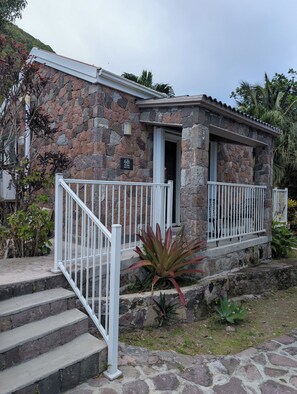 Exterior - Peter Hytte is close to everything at great price! (Windward Side)