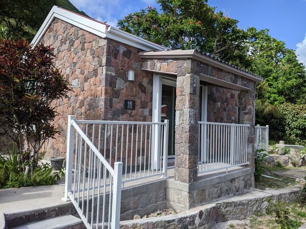 Exterior - Peter Hytte is close to everything at great price! (Windward Side)