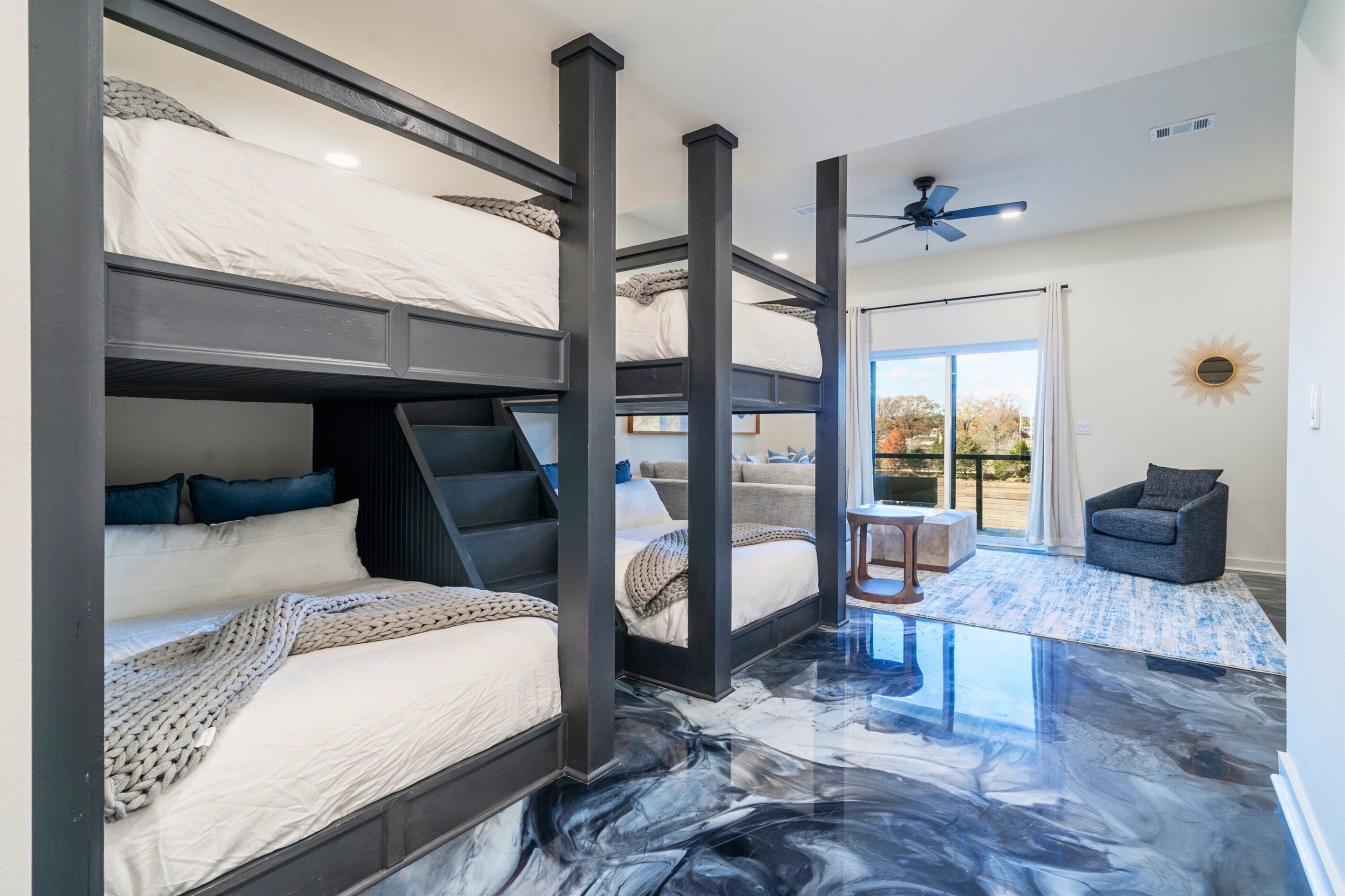 3 habitaciones, tabla de planchar con plancha y wifi gratis 