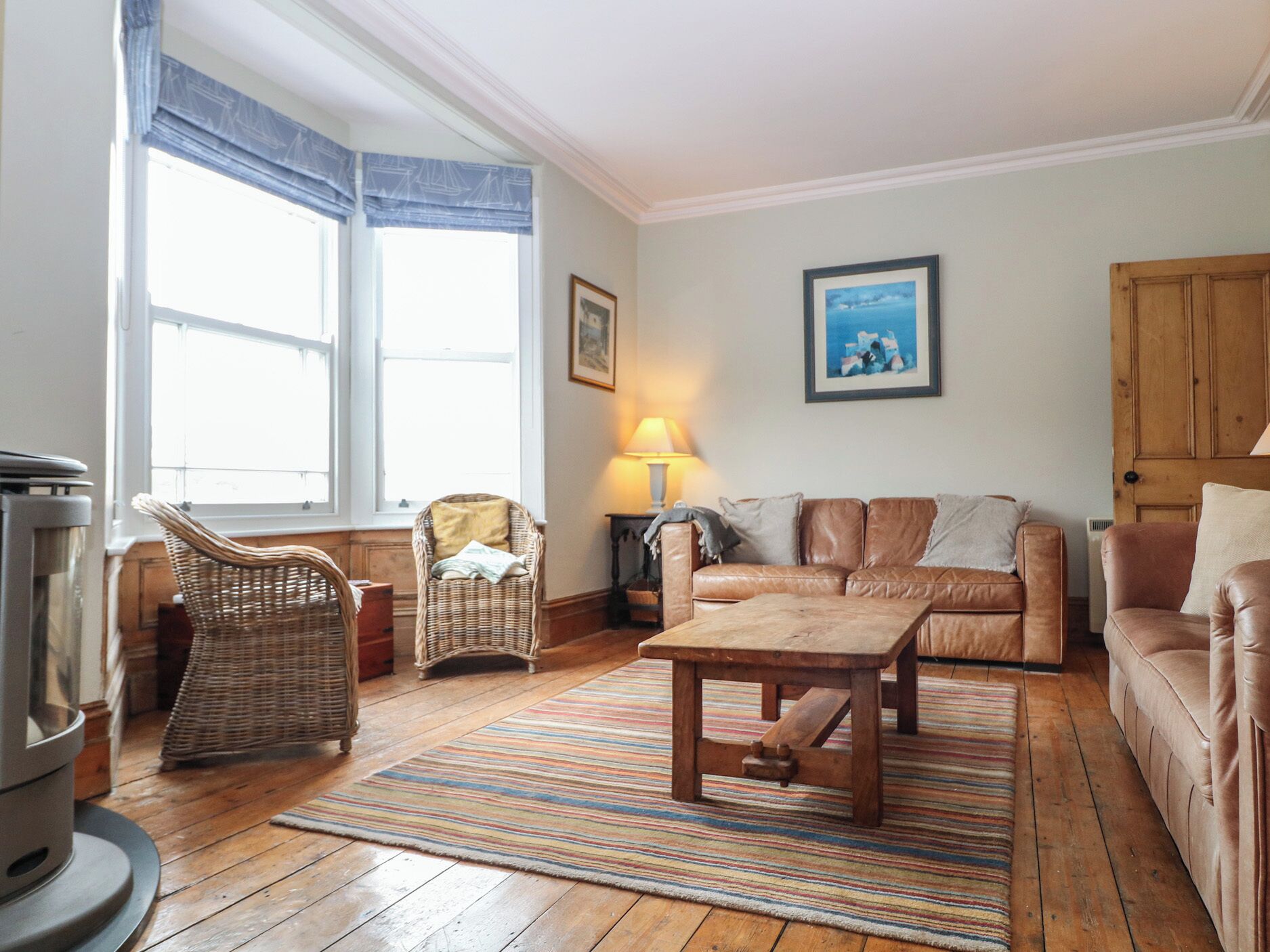 Cottage | Living area | Fireplace