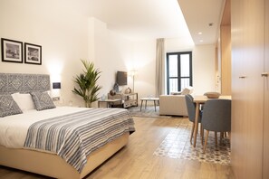 Family Studio Suite