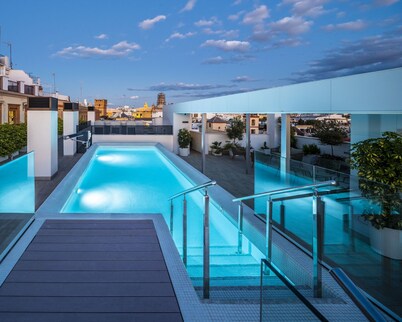 nQn Aparts & Suites Sevilla