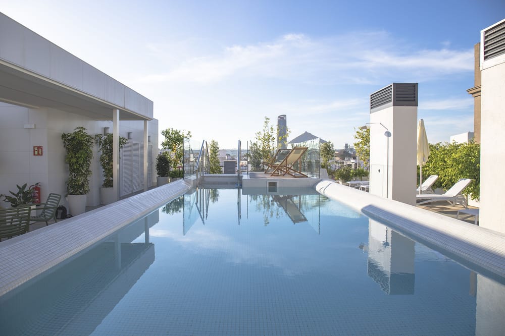 nQn Aparts & Suites Sevilla
