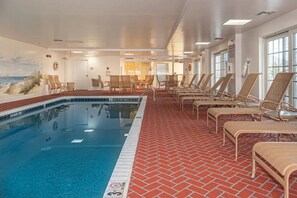Innenpool, beheizter Pool