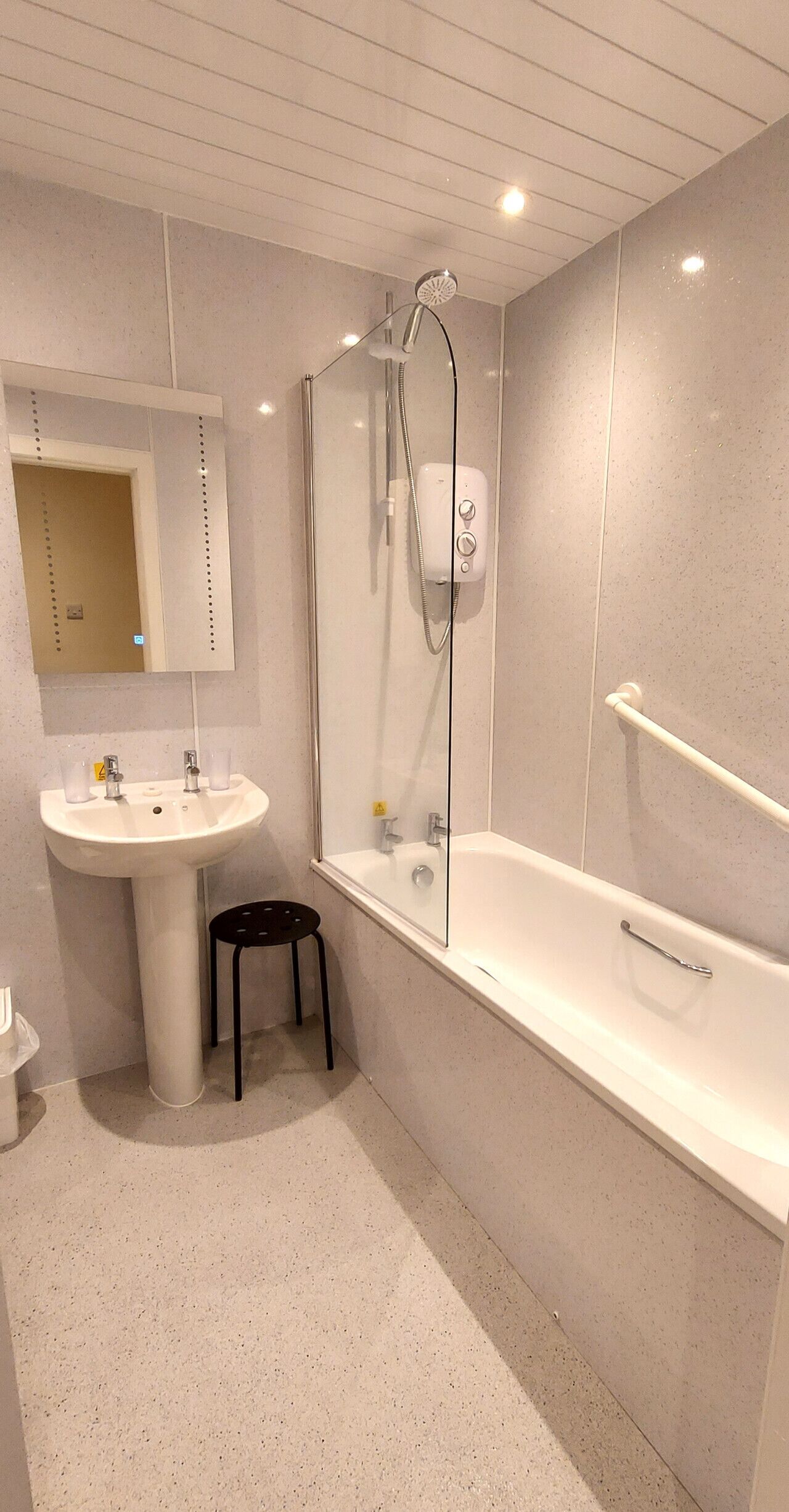 Hair dryer, towels