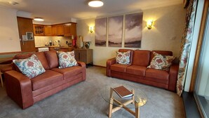 TV - Loch Rannoch Highland Club, Otter Lodge 1 (Kinloch Rannoch)