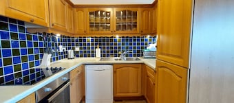 Loch Rannoch Highland Club, Lochside Lodge 6