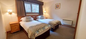1 chambre, fer et planche à repasser, Wi-Fi gratuit, draps fournis