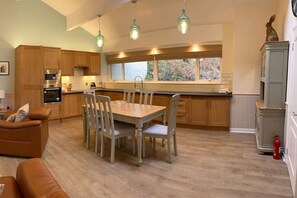 Dining - Loch Rannoch Highland Lodge 41 (Kinloch Rannoch)