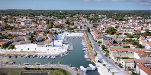 Close to the sea and many places to discover