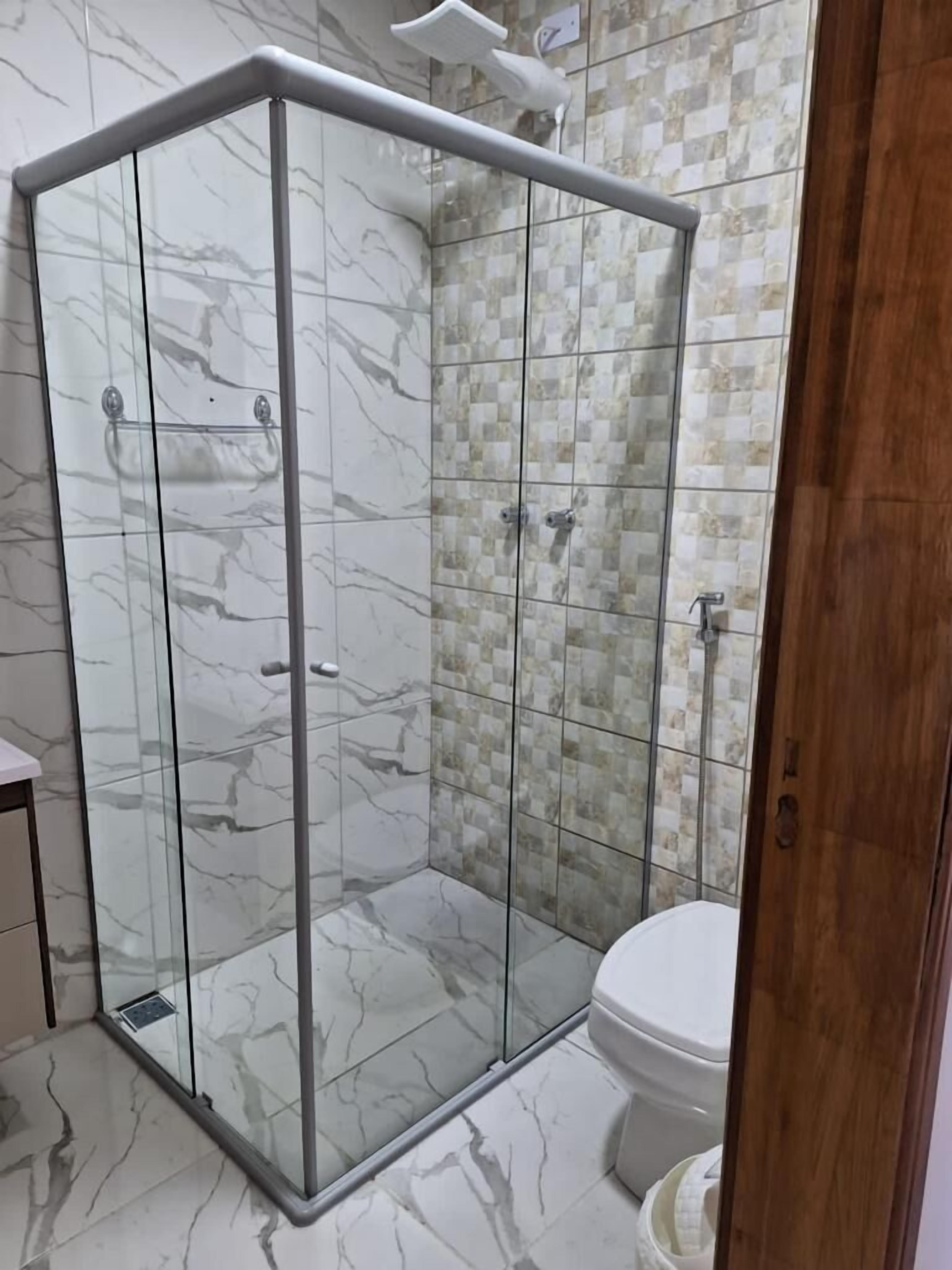 Basic-Doppelzimmer | Badezimmer
