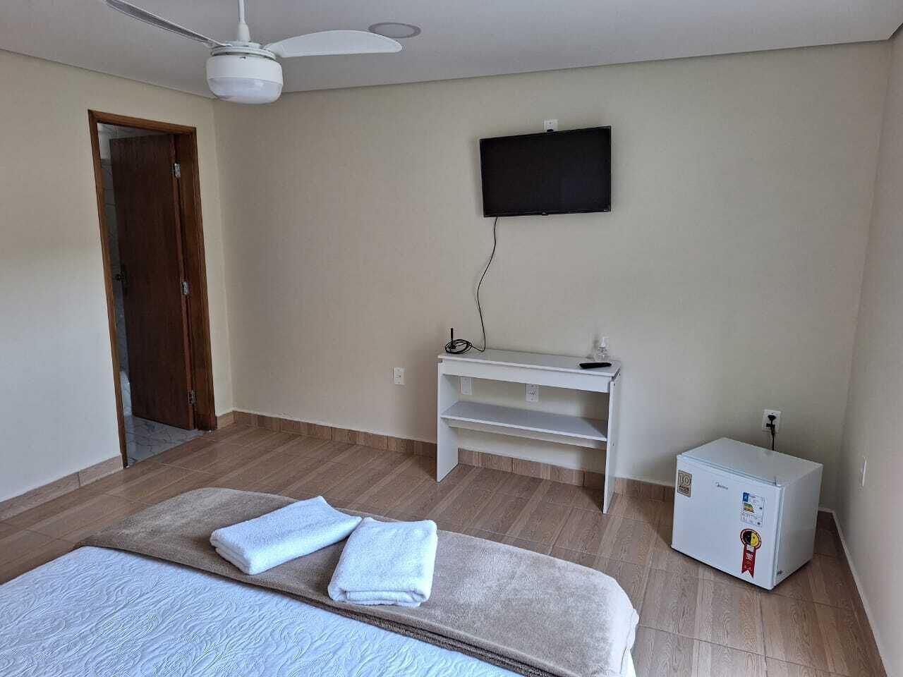 Comfort Double Room, 1 Queen Bed | Free WiFi, bed sheets