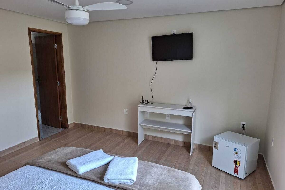 Comfort Double Room, 1 Queen Bed | WiFi (free), bed sheets
