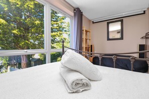 4 Schlafzimmer, Schreibtisch, Bügeleisen/Bügelbrett, kostenloses WLAN