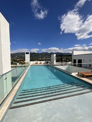 Indoor pool - Heart and Soul II (Kingston)