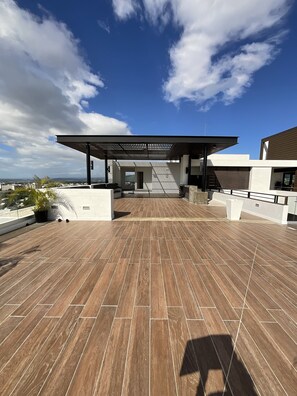 Terrace/patio - Heart and Soul II (Kingston)