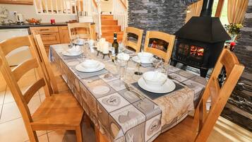 Fridge, dishwasher, electric kettle, toaster